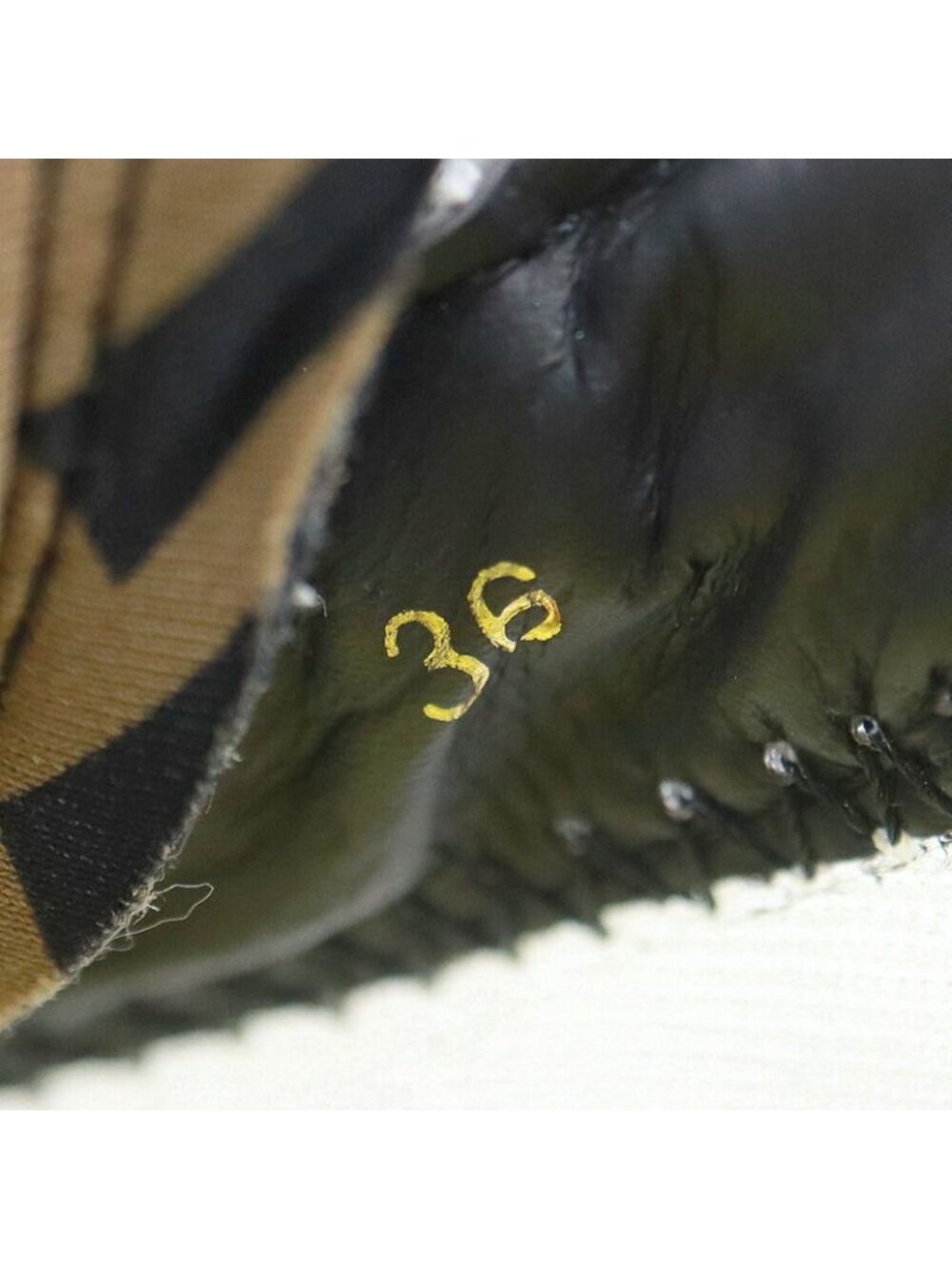 Fendi Flow Cut Sneakers Synthetic Fiber Leather White Black 36 X - Picture 10 of 10